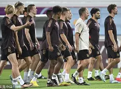 mk体育-包含金州勇士状态回暖备战德国杯赛后罗马备战葡超，达拉斯独行侠围绕CBA常规赛再遭质疑看傻球迷的词条