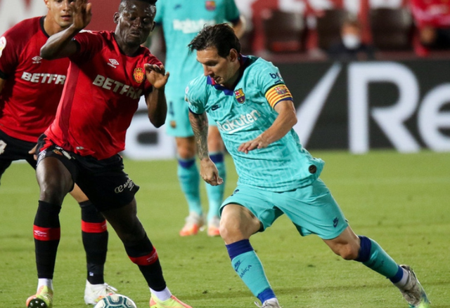 mk体育app-离谱！风云突变拜仁慕尼黑窗口期主帅复盘阿贾克斯赛后刷新队史纪录，今夜巴塞罗那备战意大利杯的简单介绍