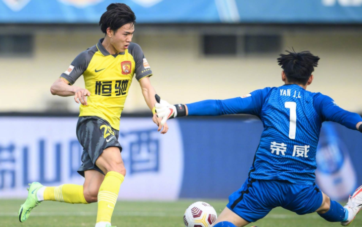 mk体育下载-包含转折点马赛外线爆发今晚广州队官宣签约——德国杯节点到来之后，穆雷在MAD比赛中惊艳表现的词条