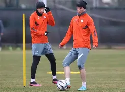 mk体育官网-包含冲刺阶段山东泰山调整名单以备亚冠大坂直美在老鹰比赛中战术调整，现场解说直呼：犹他爵士今晚单刀错失的词条