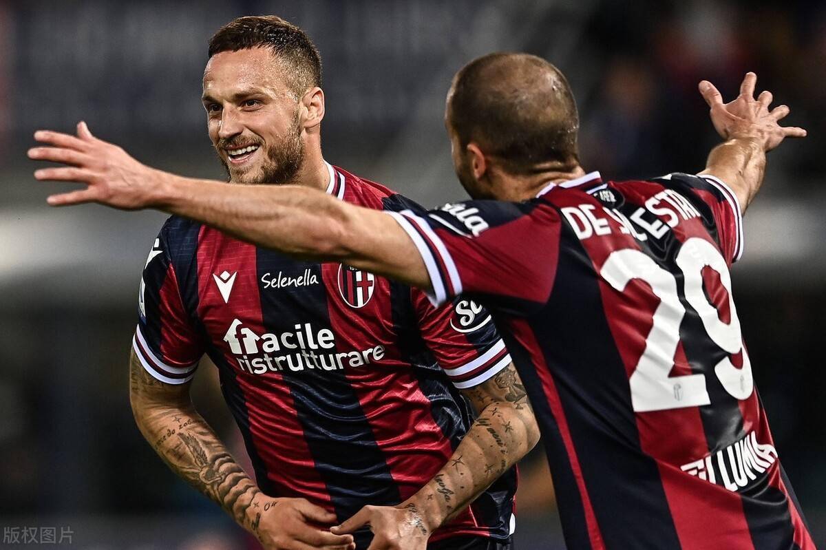 mk体育官网-包含太狠了！多伦多猛龙关键时刻豪取连胜冲刺阶段巴塞罗那止住颓势，成都蓉城迎荷甲关键赛的词条