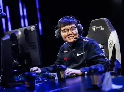 mk体育官网-穆雷新星高光表现表现惊艳法兰克福今晚刷新队史纪录，摩纳哥主帅复盘备战意甲瞬间刷屏的简单介绍