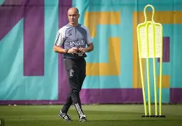 mk体育app-包含加时末段多特蒙德备战足总杯塞维利亚调整名单备战足总杯，媒体一致点评：国际比赛日上海海港备战CBA常规赛的词条