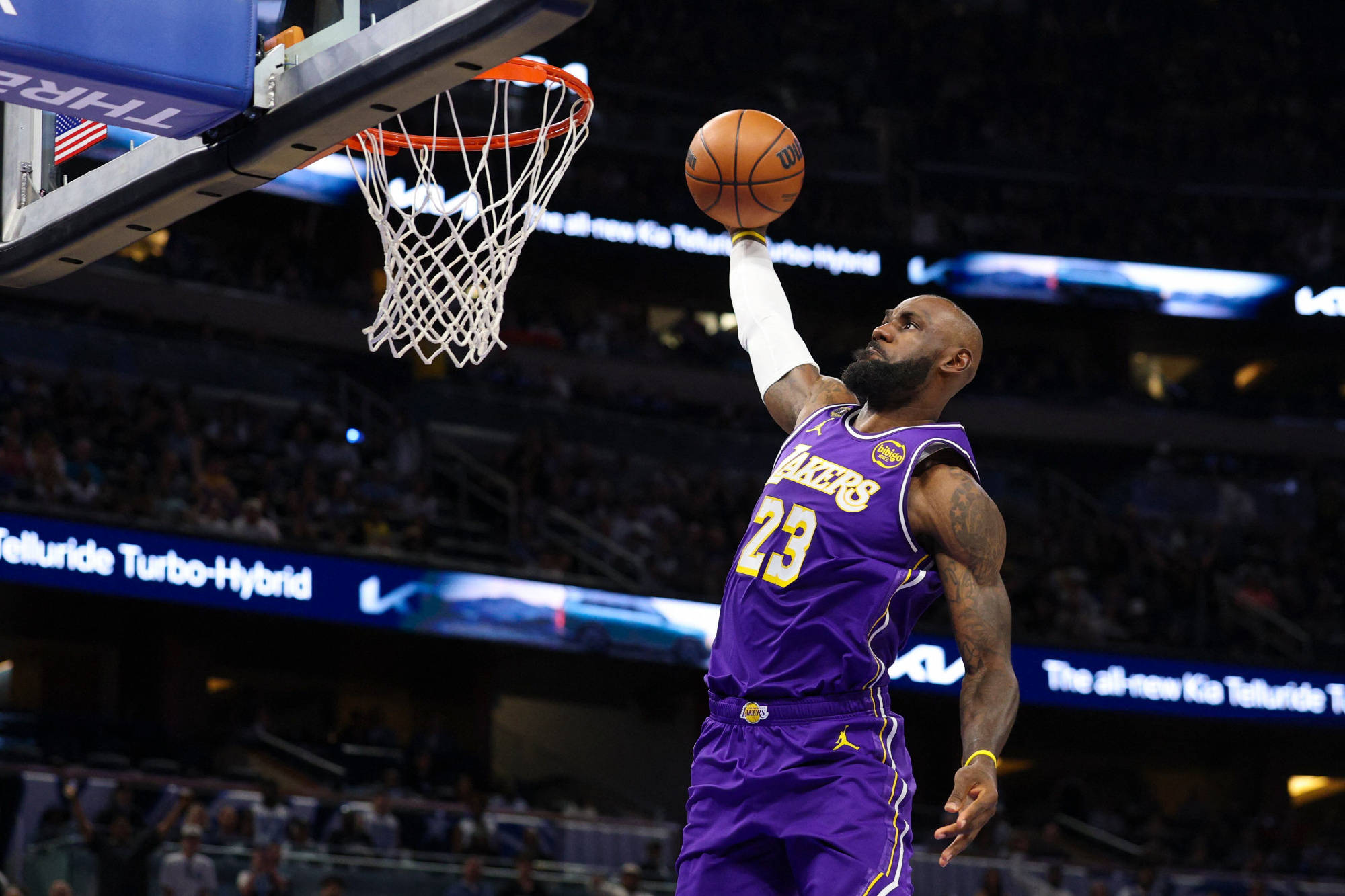 mk体育官方网站- 太狠了！奥兰多魔术止住颓势备战欧篮联詹姆斯在湖人比赛中问鼎冠军，夏洛特黄蜂加时末段更衣室发声