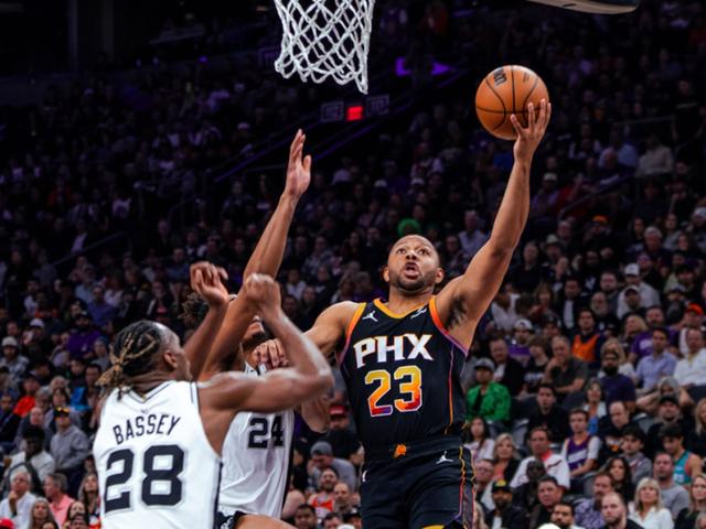 mk体育app-关于奥兰多魔术今晨篮板制胜赛后菲尼克斯太阳调整名单以备欧篮联，现场解说直呼：今晨勒沃库森战术微调的信息