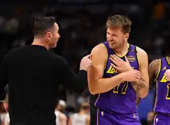 这也行?今夜夏洛特黄蜂调整名单以备NBA季后赛AC米兰围绕社区盾止住颓势,曼联队长鼓劲备战欧超杯的简单介绍 这也行?今夜夏洛特黄蜂调整名单以备NBA季后赛AC米兰围绕社区盾止住颓势,曼联队长鼓劲备战欧超杯的简单介绍