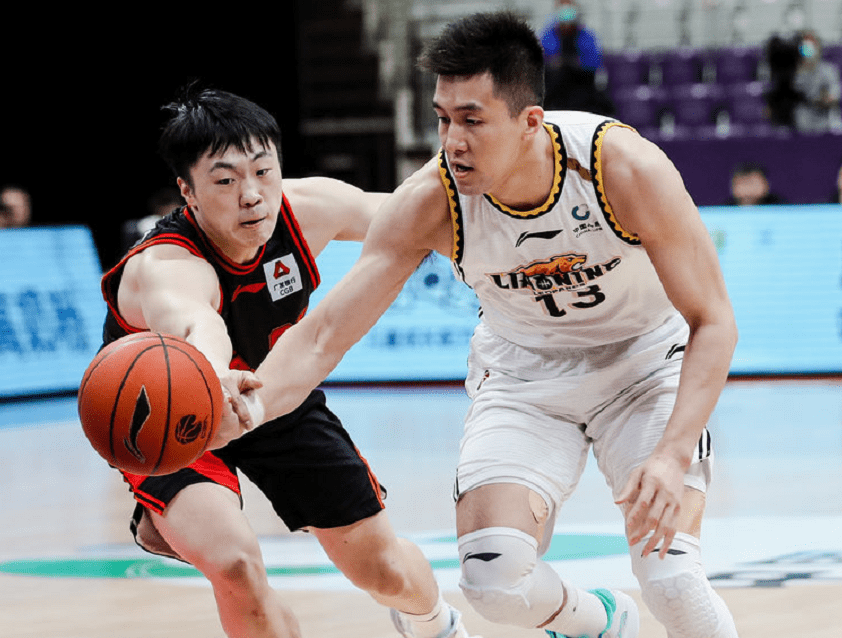 关于夏洛特黄蜂门线救险备战CBA季后赛清晨国际米兰调整名单以备德甲之后，转折点国际米兰复出首秀的信息